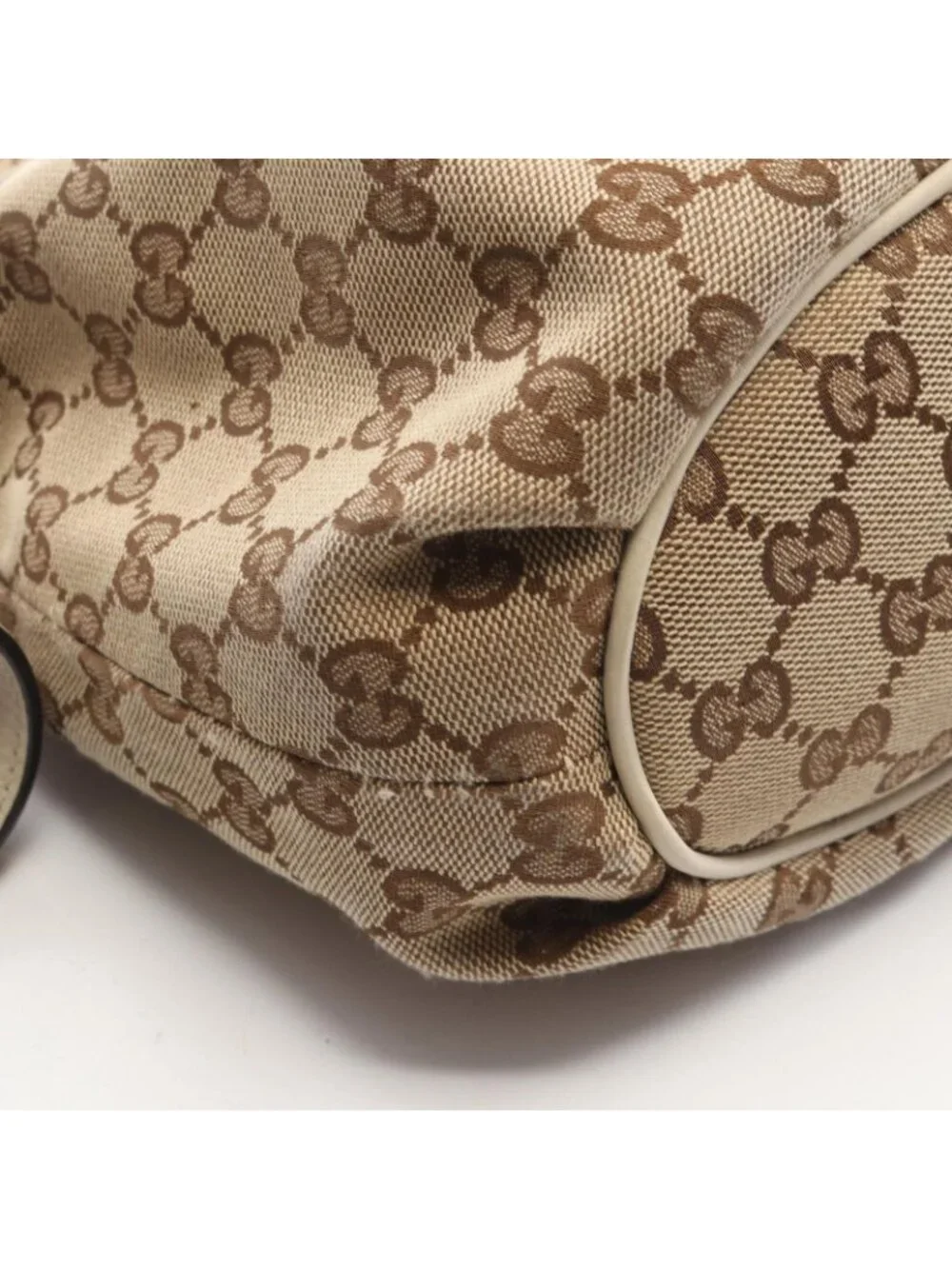 Gucci Shoulder Bag GG Canvas Beige Off White